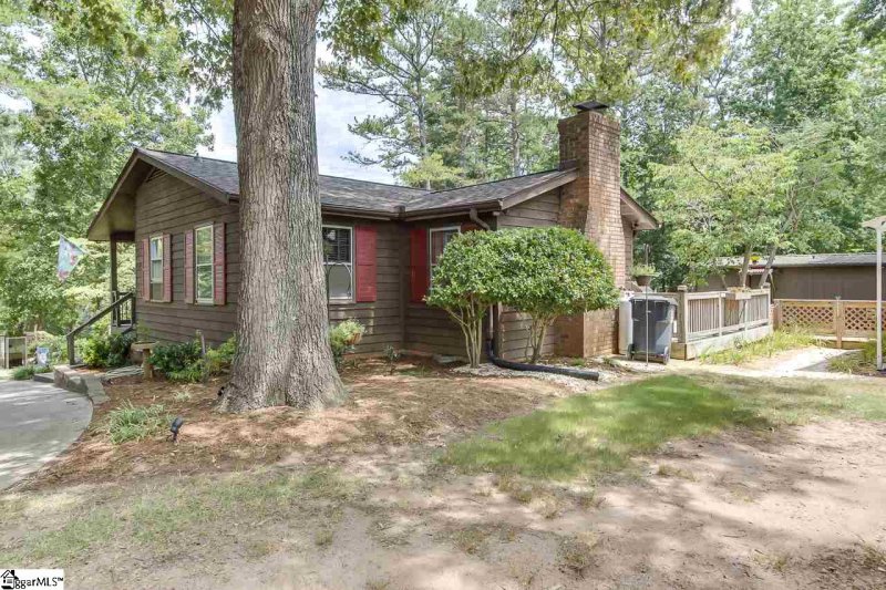 Property image 4 at 322 Country Glen Lane, Pelzer, SC 29669