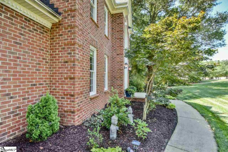 Property image 4 at 220 Keeneland Way, Greer, SC 29651