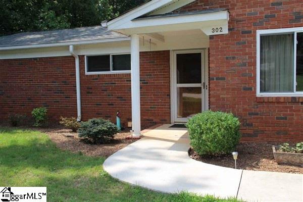 Property image 3 at 302 Azalea Court, Greenville, SC 29615