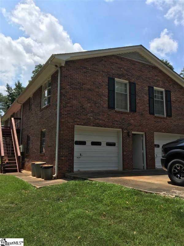 Property image 2 at 118 Lakewood Circle, Greer, SC 29651