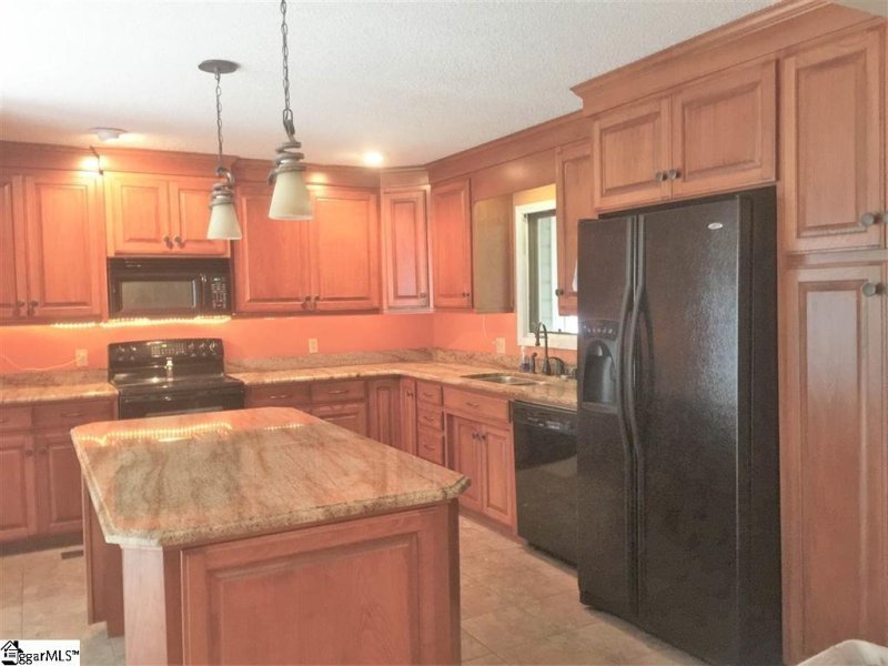 Property image 4 at 606 Lakewinds Boulevard, Inman, SC 29349-8198