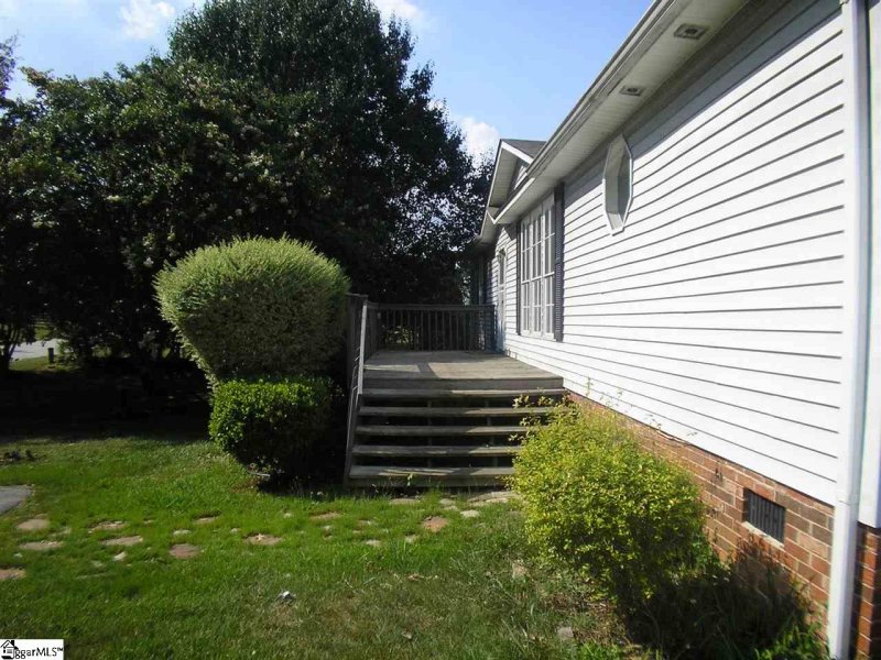 Property image 2 at 4 Broken Past Court, Simpsonville, SC 29680