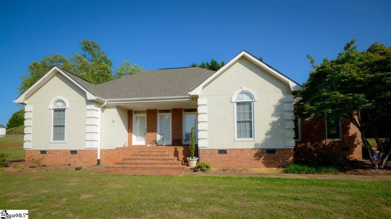 Property image 2 at 117 Rubiwood Circle, Greer, SC 29651-5563