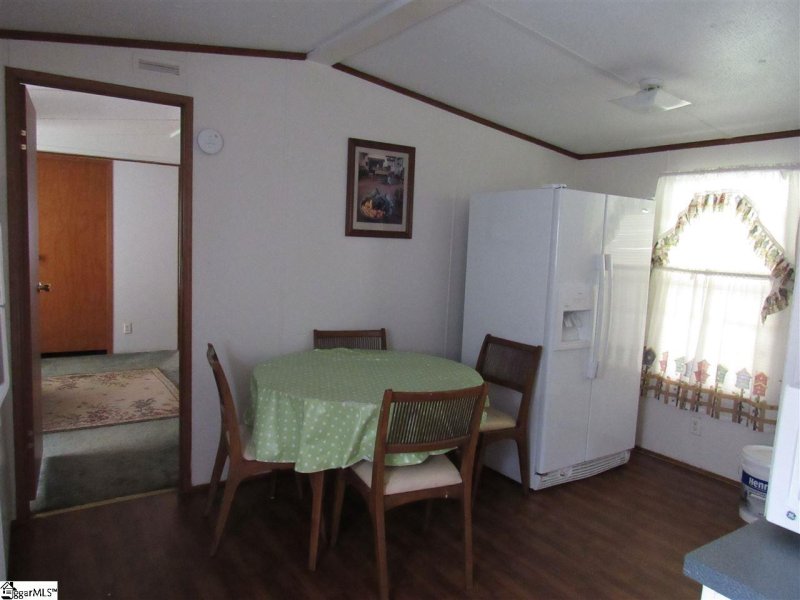 Property image 2 at 317 Shady Acres Circle, Greenville, SC 29611