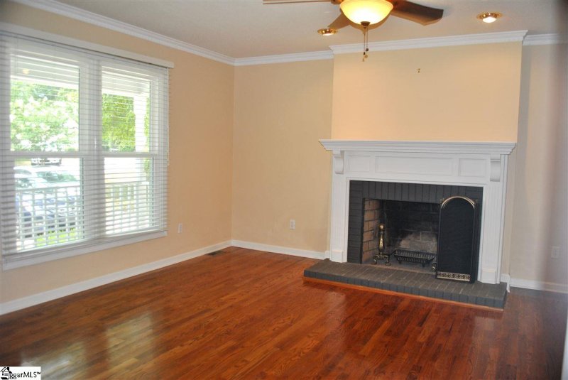 Property image 3 at 104 W Marley Lane, Simpsonville, SC 29681