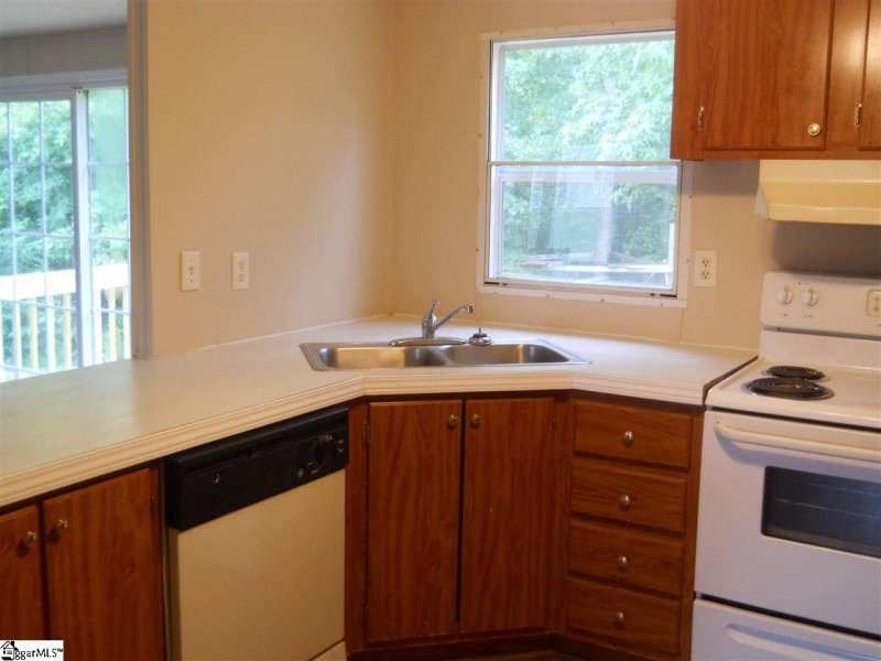 Property image 2 at 505 Jessica Court, Easley, SC 29640