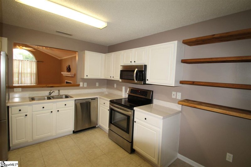 Property image 3 at 247 Weston VAlley Drive, Moore, SC 29369