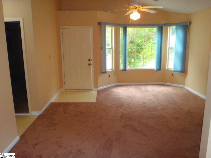 Property image 3 at 19 Lantern Lane, Greer, SC 29651-1255
