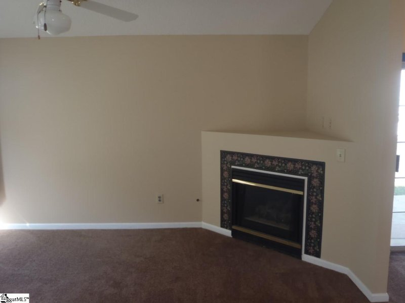 Property image 5 at 19 Lantern Lane, Greer, SC 29651-1255