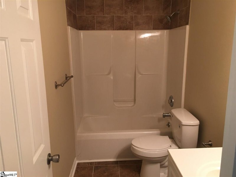 Property image 4 at 3 squirrel hollow Court, Greer, SC 29651