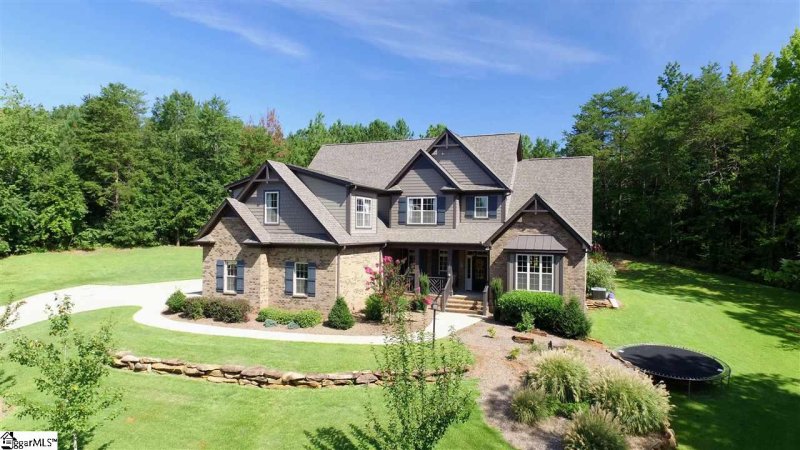 Property image 5 at 327 Bass Cove Drive, Taylors, SC 29687