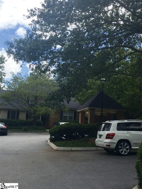 Property image 3 at 117 McDaniel Greene, Greenville, SC 29601