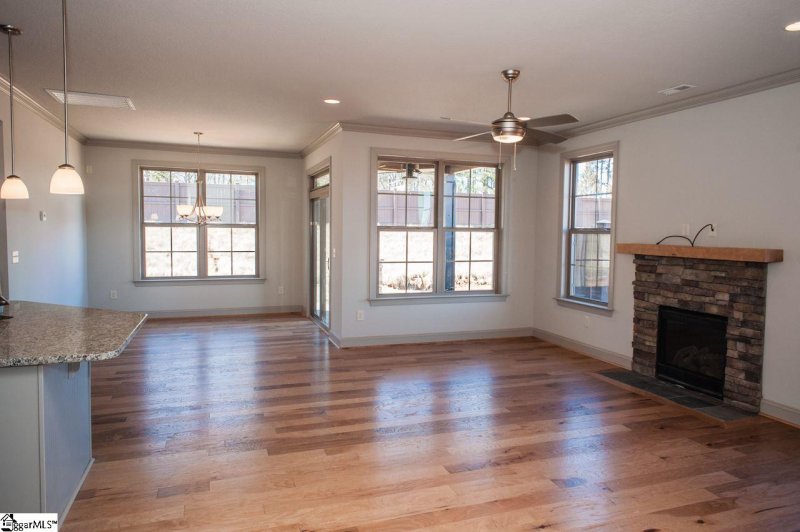 Property image 3 at 76 Vinton Drive, Greer, SC 29651