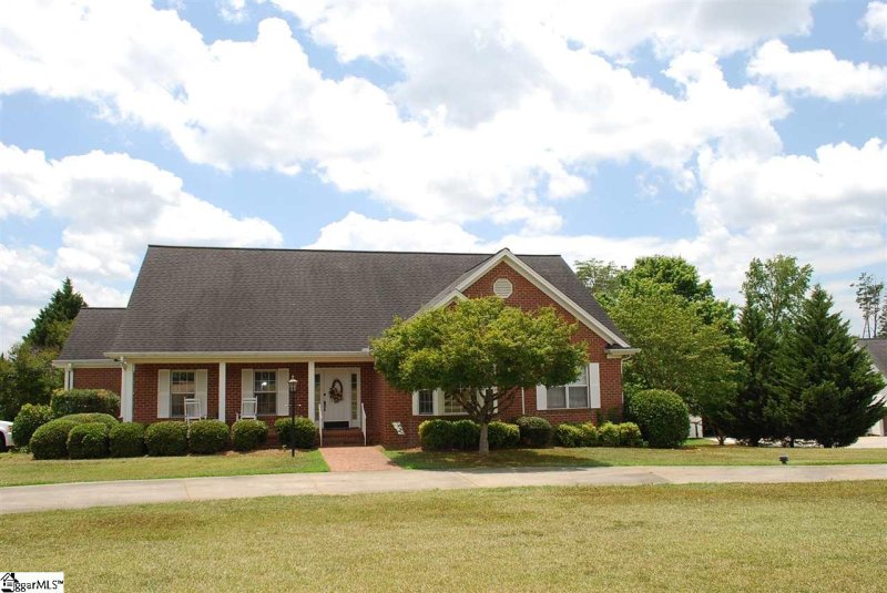 Property image 2 at 107 Mountain View Court, Pickens, SC 29671