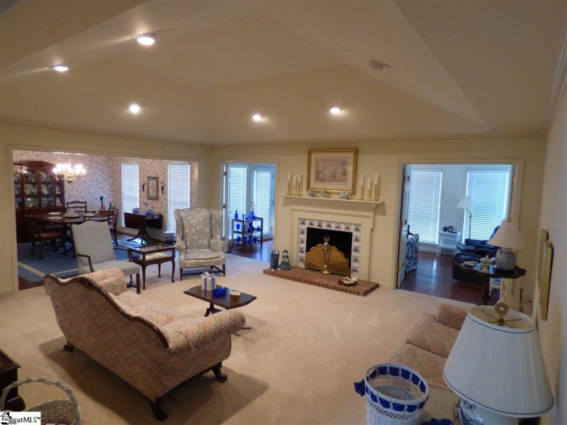 Property image 2 at 111 W Hackney Road, Greer, SC 29650