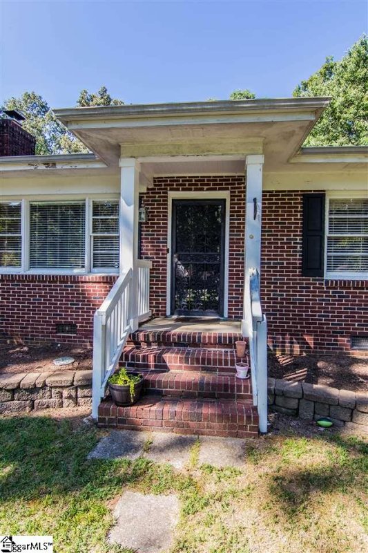 Property image 2 at 302 Elaine Avenue, Taylors, SC 29687