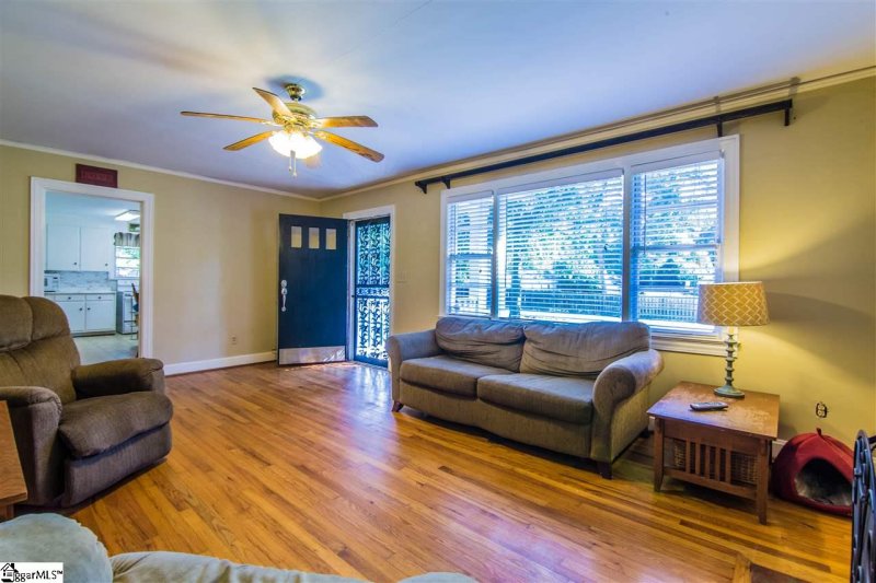 Property image 4 at 302 Elaine Avenue, Taylors, SC 29687