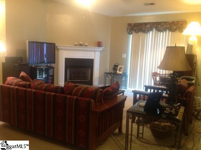 Property image 4 at 8 Michell Drive, Taylors, SC 29687