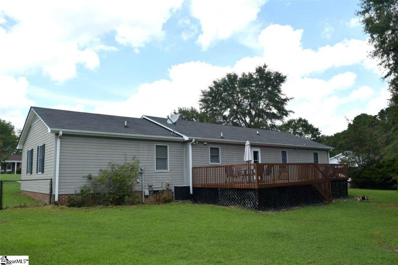 Property image 3 at 4 Briarstone Court, Mauldin, SC 29662-2807