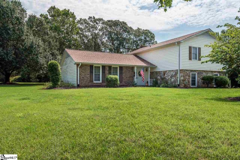 Property image 2 at 6 E Ridge Road, Inman, SC 29349
