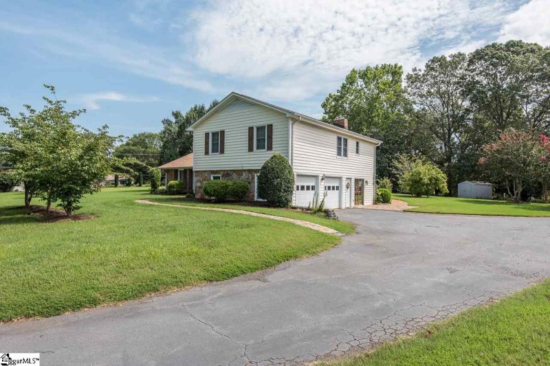 Property image 3 at 6 E Ridge Road, Inman, SC 29349