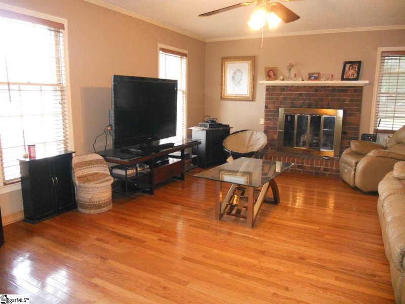 Property image 4 at 1111 Briarwood Drive, Easley, SC 29642