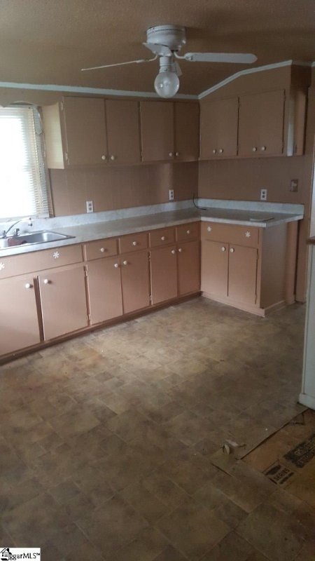 Property image 3 at 3 Calvert Street, Greenville, SC 29611