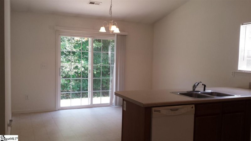 Property image 4 at 11 Landing Lane, Simpsonville, SC 29681