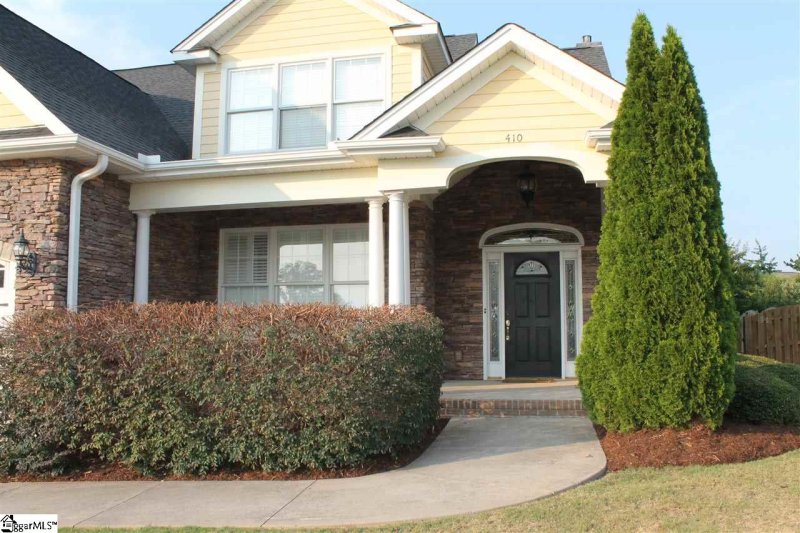 Property image 3 at 410 Park Ridge Circle, Greer, SC 29651
