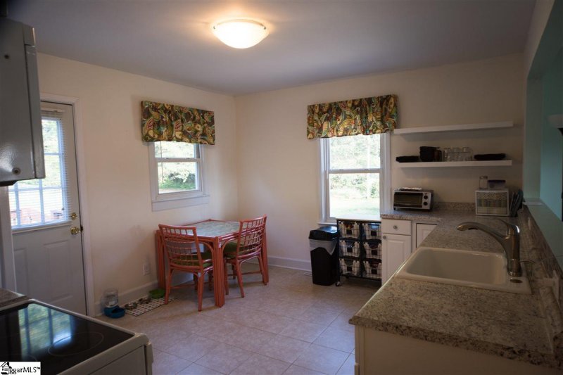 Property image 4 at 7 Delmar Avenue, Greenville, SC 29609