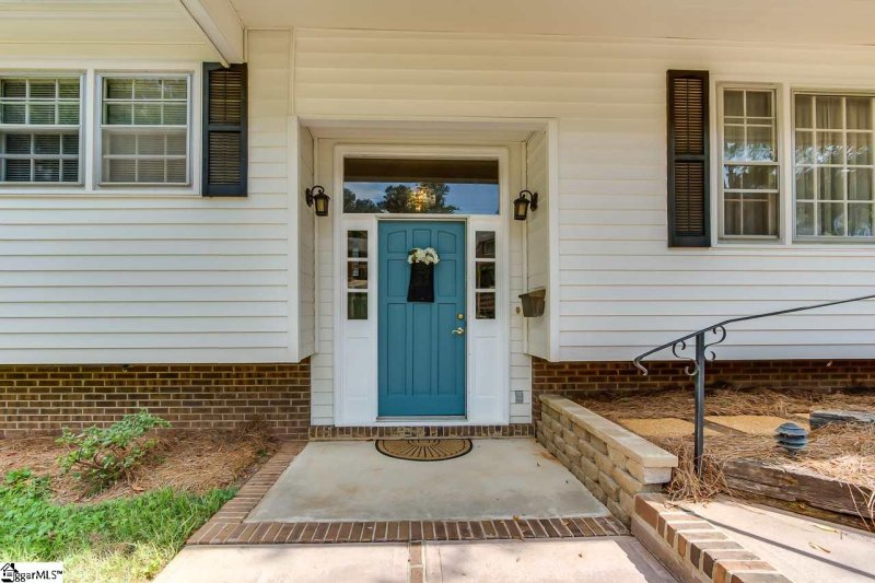 Property image 5 at 218 Lowndes Avenue, Greenville, SC 29607