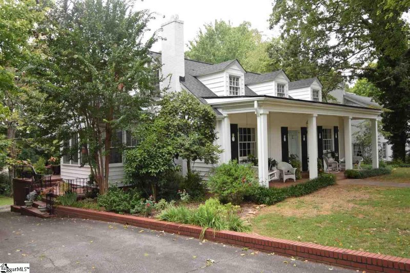 Property image 2 at 415 N B Street, Easley, SC 29640