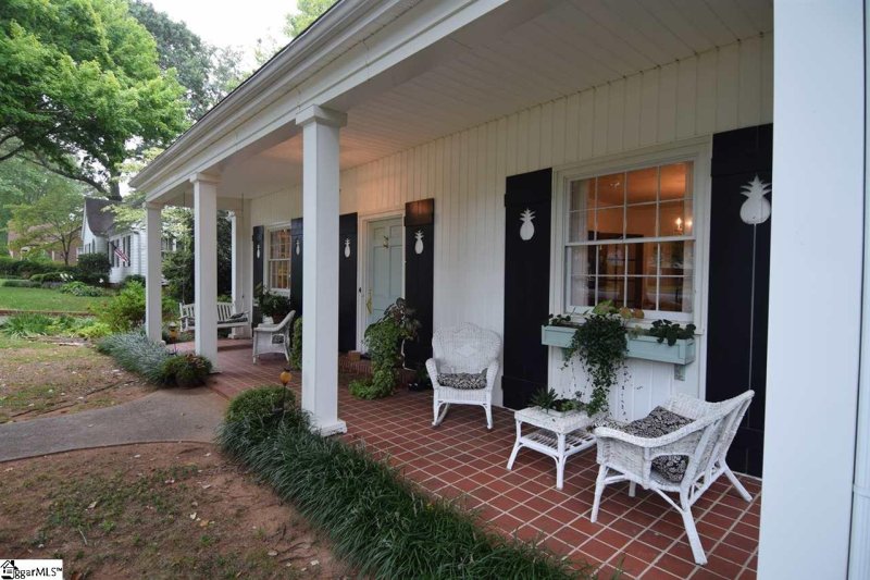 Property image 3 at 415 N B Street, Easley, SC 29640