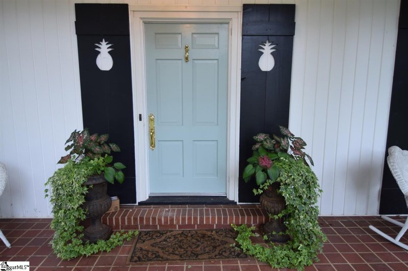 Property image 4 at 415 N B Street, Easley, SC 29640