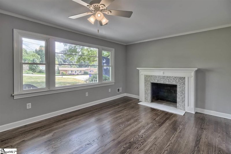 Property image 2 at 9 Conway Drive, Greenville, SC 29615