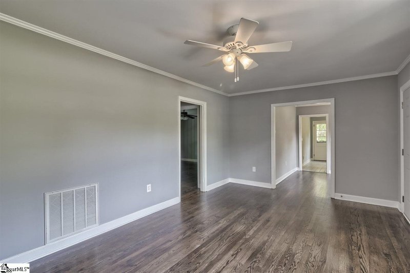 Property image 4 at 9 Conway Drive, Greenville, SC 29615