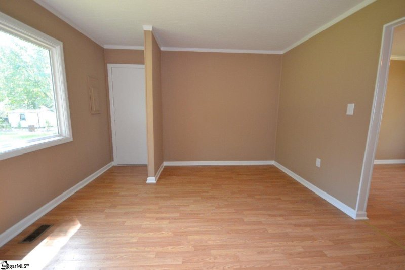 Property image 4 at 411 Georgia Street, Fountain Inn, SC 29644