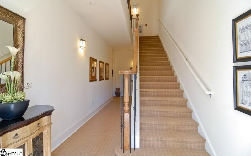 Property image 4 at 176 Ridgeland Drive, Greenville, SC 29601