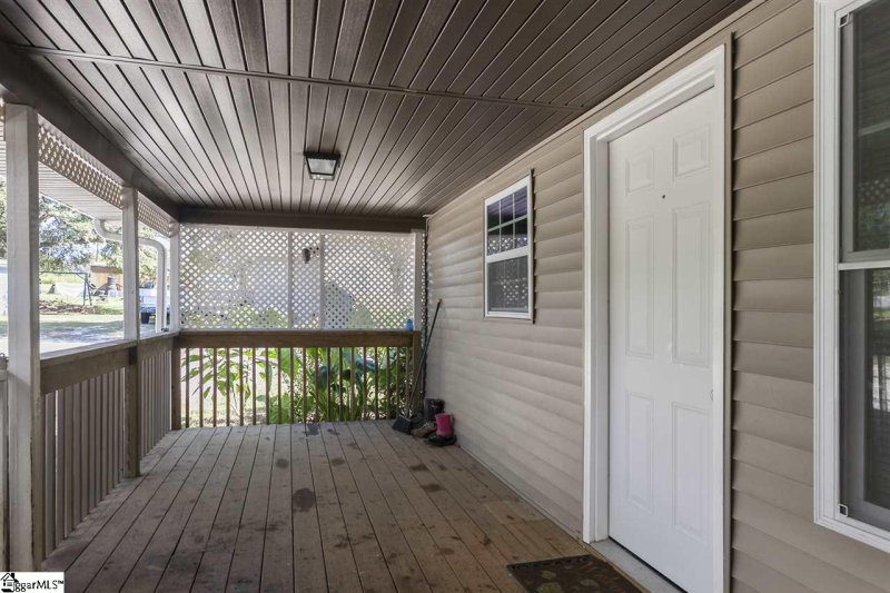 Property image 3 at 416 Pennsylvania Avenue, Greer, SC 29650