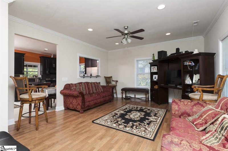 Property image 5 at 416 Pennsylvania Avenue, Greer, SC 29650