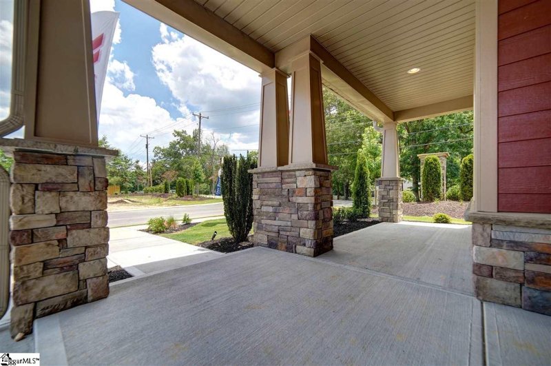 Property image 3 at 1 Rolling Creek Court, Taylors, SC 29687