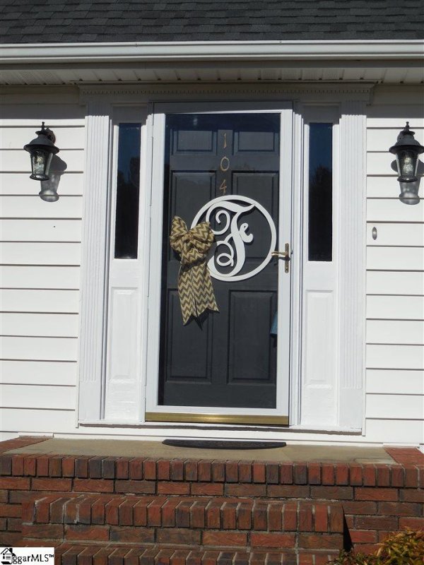 Property image 2 at 104 Cambridge Court, Easley, SC 29642