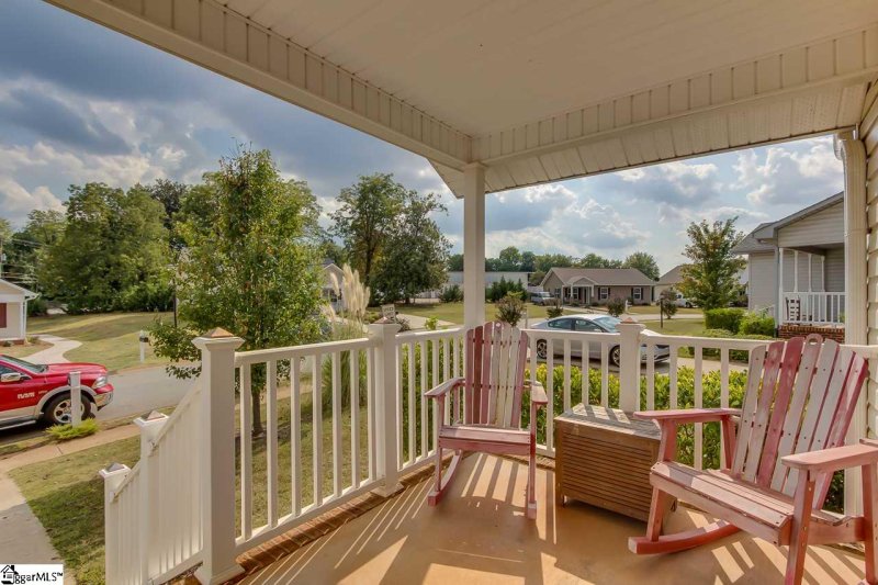 Property image 3 at 300 O'Conner Court, Greenville, SC 29609