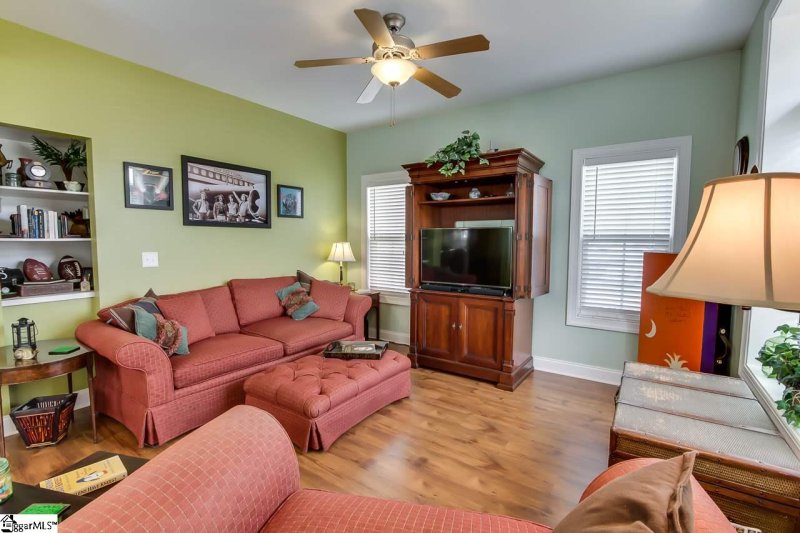 Property image 4 at 300 O'Conner Court, Greenville, SC 29609