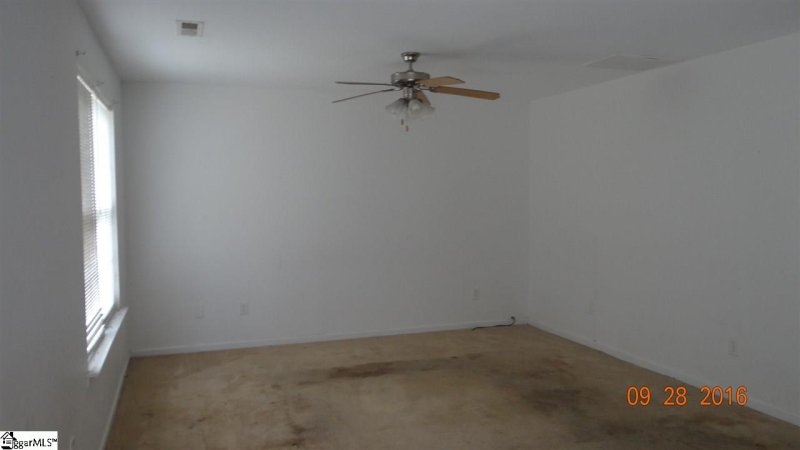 Property image 4 at 47 Birdsong Lane, Taylors, SC 29687