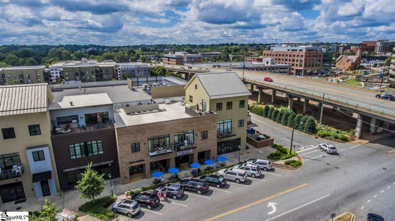 Property image 2 at 400 E McBee Avenue, Greenville, SC 29601