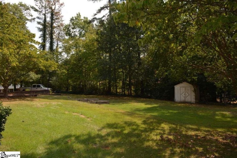 Property image 4 at 634 Heathwood Drive, Taylors, SC 29681
