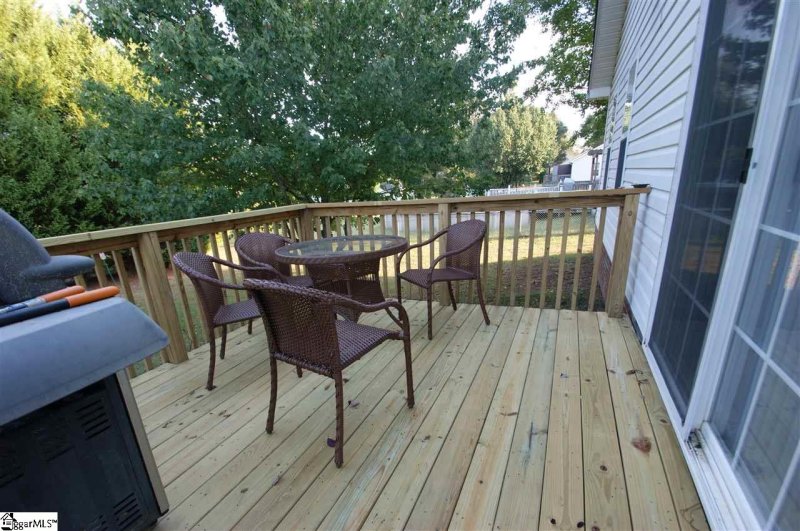 Property image 5 at 6 Peach Blossom Court, Greer, SC 29650