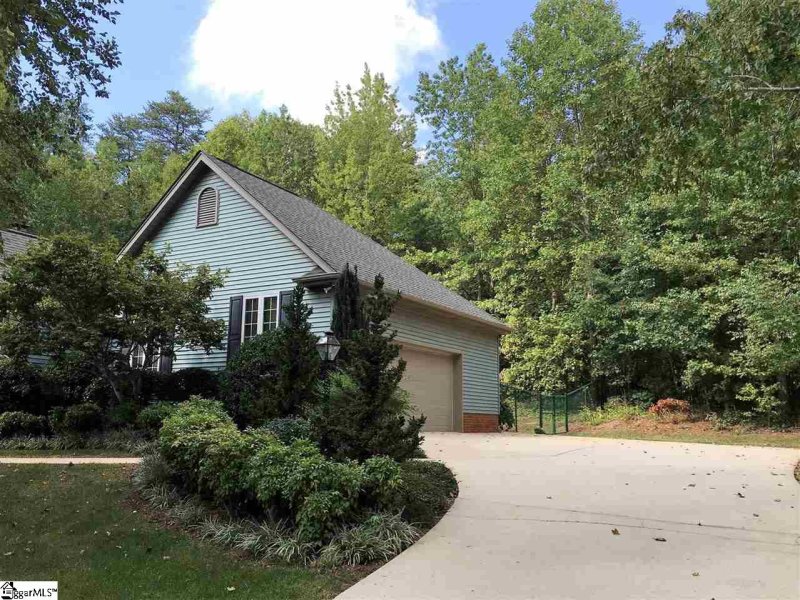 Property image 2 at 15 Cardinal Drive, Greenville, SC 29609