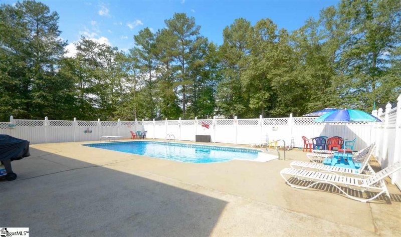 Property image 4 at 415 Benjamin Reid Court, Duncan, SC 29334-9156